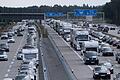 Der Verkehr staut sich auf A7 in Richtung Norden       -  Vor allem Urlaubsrückkehrer müssen mit Stau rechnen. In mehreren Bundesländern enden bald die Sommerferien. (Archivbild)