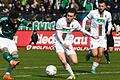 Gleich klingelt's: Der Schweinfurter Taha Aksu (links) versetzt den Augsburger Tobias Horn (Mitte) und vollendet sein Solo mit dem 1:0-Siegtreffer für den FC 05.