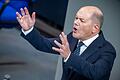 Bundestag       -  Scholz attackiert Merz