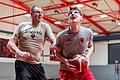 Hannes Steinbach im Trainingszentrum der Würzburger Baskets mit Vater Burkard: Der ist in Würzburg eine Basketball-Ikone - und in der Halle häufig dabei.