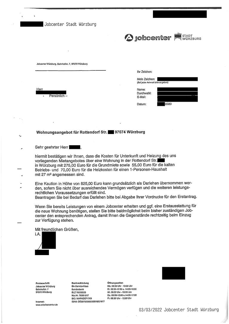 Das Jobcenter bestätigt Max R. die Angemessenheit der Mietkosten bei einer Wohnungsgröße von 27 Quadratmetern. Bei der tatsächlichen Wohnungsgröße von elf Quadratmetern zahlt das Jobcenter hier allerdings 25 Euro pro Quadratmeter.