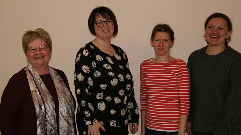 Der Vorstand des Kinderfördervereins Großrinderfeld mit (von links) Monika Walther (Schriftführerin), Ariane Brojek (erste Vorsitzende), Verena Brand (zweite Vorsitzende) und Irina Bender (Kassiererin). Die Mitglieder bestätigten das Quartett auf ihrer Jahreshauptversammlung.