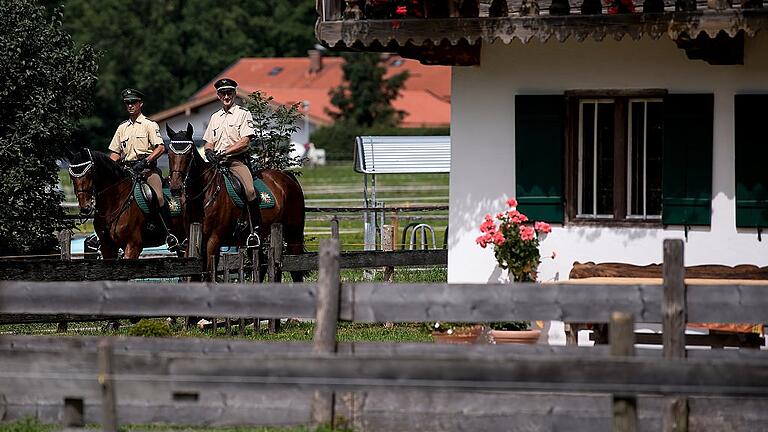 Traditioneller Rosstag von Rottach-Egern       -  Markus Söder will eine &bdquo;bayerische Kavallerie&rdquo; - bei der Polizei kommt das nicht gut an.