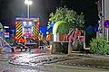 Eine Schlammlawine gab es am Donnerstagabend nach einem Unwetter in Hausen. Die Helfer hatten anschließend alle Hände voll zu tun.