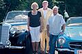 Alte und neue Freunde: Bellamie (von links) und Jan Hofstee, Hans-Peter Gerner, der Mercedes 170 S (links) und der Mercedes 190 S von Hans-Peter Gerner (rechts).