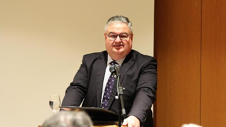 Referent Thomas Forwe.