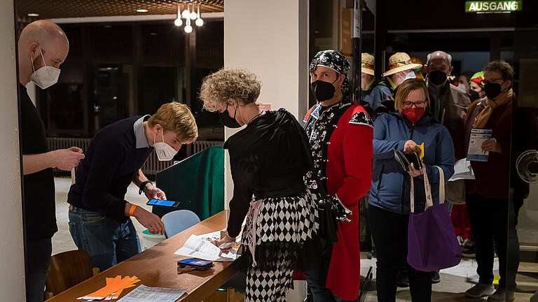 Impressionen von der Faschingssitzung der Antöner Narrenelf