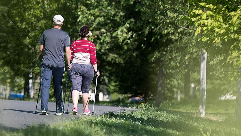 Eine Walking-Runde für die Gesundheit: Wer sich bewegt, kann der Zuckerkrankheit entgegenwirken.