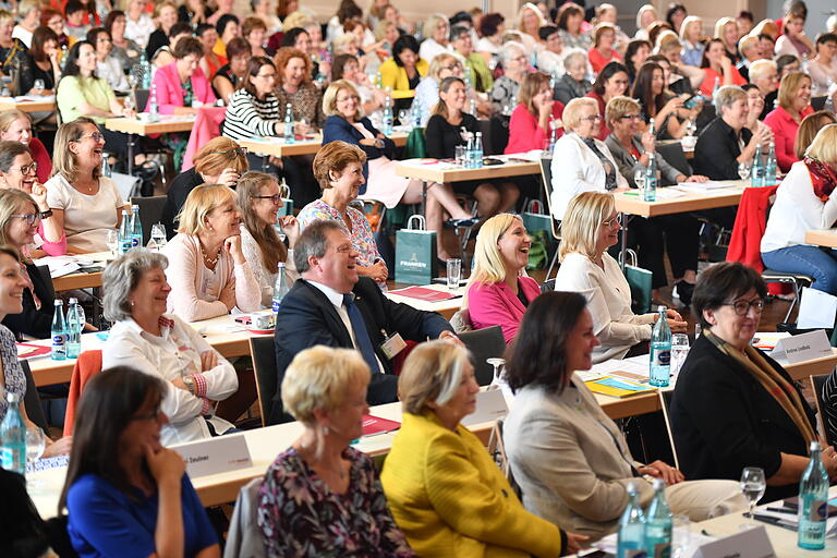 Knapp 300 Delegierte kamen zur Landesversammlung der Frauen-Union nach Veitshöchheim.