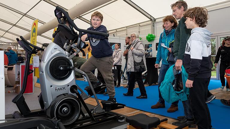 Ob es dieses Jahr die Mainfranken-Messe in Würzburg geben wird und ob es dann - wie hier 2019 - wieder so voll werden wird, steht in den Sternen. Die Veranstalter immerhin sind zuversichtlich.