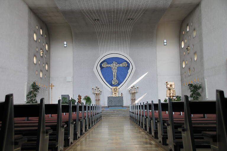 Die Dreifaltigkeitskirche wird wegen ihrer Größe und Offenheit geschätzt. Die Dreifaltigkeitskirche wird wegen ihrer Größe und Offenheit geschätzt.