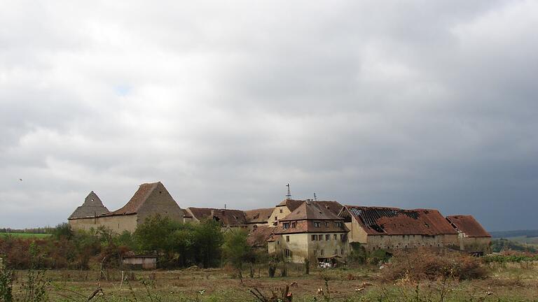 So sah das Gut Öttershausen noch 2011 im Herbst aus. 2012 wurde einige Gebäude abgerissen.