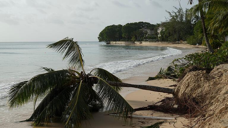 Hurrikan &bdquo;Beryl&rdquo; auf Barbados       -  Hurrikan &bdquo;Beryl&rdquo; richtete auf einigen Karibikinseln Verwüstung an.