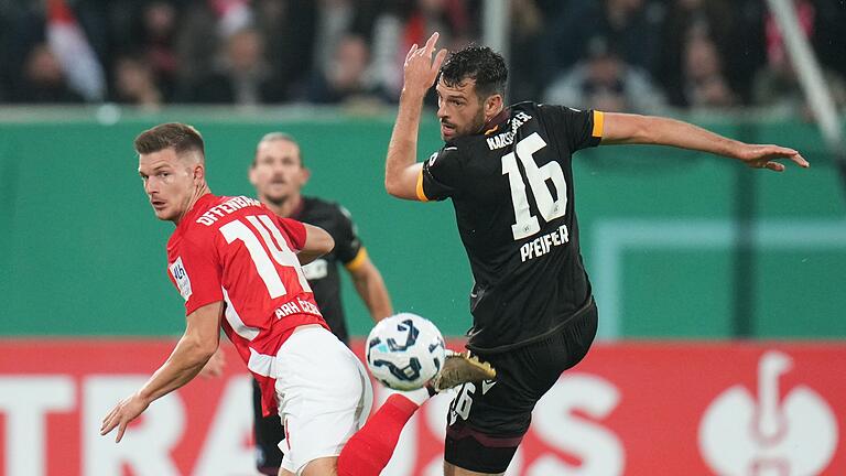 Kickers Offenbach - Karlsruher SC - Die Pokal-Reise des Regionalligisten Kickers Offenbach endete gegen den Karlsruher SC. Kickers Offenbach - Karlsruher SC - Die Pokal-Reise des Regionalligisten Kickers Offenbach endete gegen den Karlsruher SC.