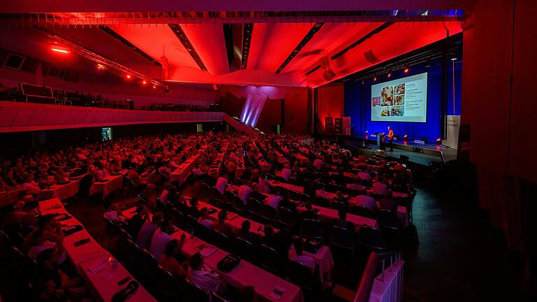 Volles Haus beim Trainerkongress im Würzburger Congress-Centrum.