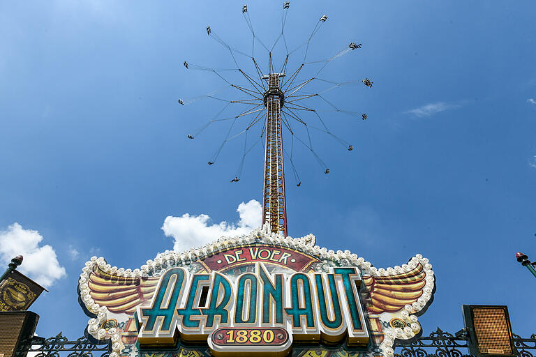 In 73 Meter Höhe geht es beim Aeronaut mit 70 km/h im Kreis. Bei einem Rundgang über den Kiliani-Festplatz wurden am Mittwoch die Highlights des Volksfestes vorgestellt, das an diesem Freitag beginnt.