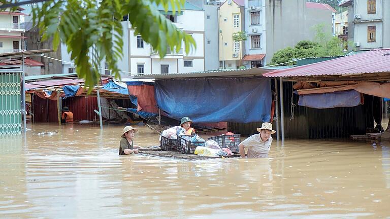 Taifun 'Yagi' in Vietnam       -  Mindestens 143 Menschen starben allein in Vietnam.