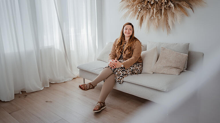 Lisa hat Lipödem und Lymphödem - Lisa hat Lipödem und Lymphödem und versucht, mit ihrer Krankheit positiv umzugehen. Lisa hat Lipödem und Lymphödem - Lisa hat Lipödem und Lymphödem und versucht, mit ihrer Krankheit positiv umzugehen.