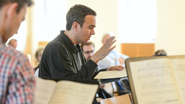 Jörg Widmann war 2014 der erste Artiste étoile des Mozartfests. Unser Bild zeigt ihn beim Mozartlabor im Exerzitienhaus Himmelspforten.