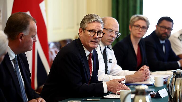 Nach Bluttat in Southport - Downing Street       -  Premier Starmer sicherte der Polizei die Rückendeckung seiner Regierung zu.