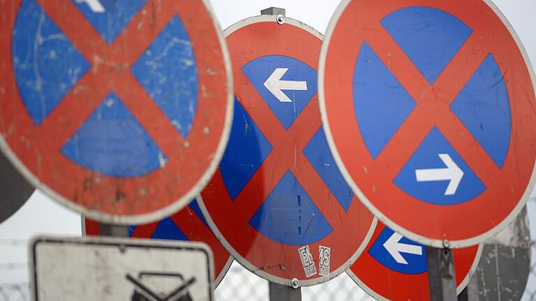 Mit einem Streit ums Halten und Parken vor seinem Grundstück fing vor Jahren die Sache an. Längst hat sich der 61-Jährige in einen Kleinkrieg mit der Polizei hineingesteigert.