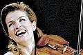 Anne-Sophie Mutter: &bdquo;Ein Millimeter ist bei den winzigen Dimensionen einer Geige fast 'ne Bergbesteigung.&ldquo;Foto: Hanseatische Konzertdirektion