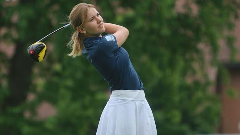 Wohin führt die Karriere? Die Schweinfurterin Scarlett Rose Ziegler verzichtet zunächst auf Turniere, um sich später als Golflehrerin eine internationale Tour finanzieren zu können.