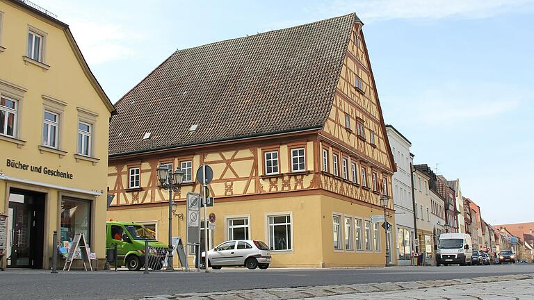 Ein gepflegtes Speiselokal mit fränkischer Küche im ehemaligen Hypo-Anwesen? Dadurch würde sich das gastronomische Angebot in der Kreisstadt deutlich verbessern.