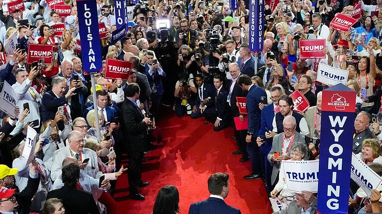 Wahlkampf in den USA - Parteitag der Republikaner - Applaus und Jubel beim Parteitag. Wahlkampf in den USA - Parteitag der Republikaner - Applaus und Jubel beim Parteitag.