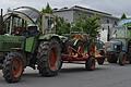Da die Fahrt mit dem Holder-Traktor zu langsam wäre, wird er auf einem Tieflader zu den Feldtagen in Nordhorn transportiert.