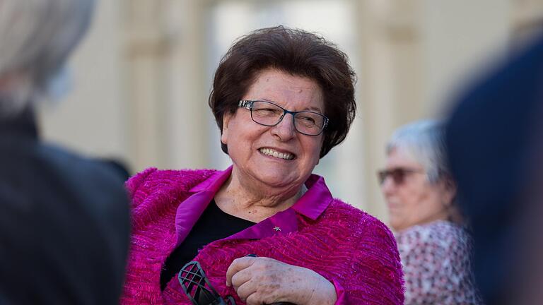 Freundlich und den Menschen zugewandt: So war Barbara Stamm in Würzburg bekannt. Das Bild entstand 2020 bei einer Serenade im Innenhof des Würzburger Rathauses.