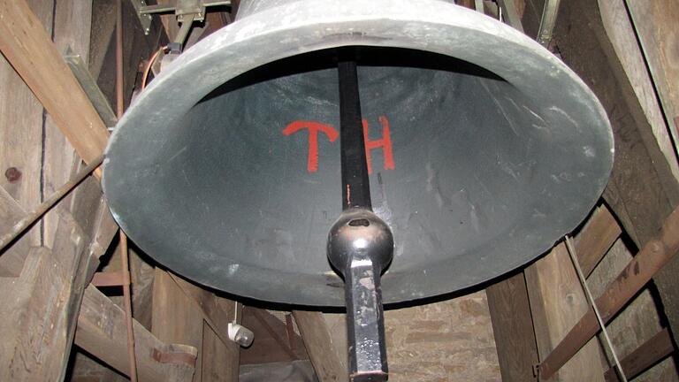 Einen Tag lang hatten die Kirchenglocken in der Stadtpfarrkirche einen verschobenen Rhythmus, der manche in Gerolzhofen verwirrt hat.