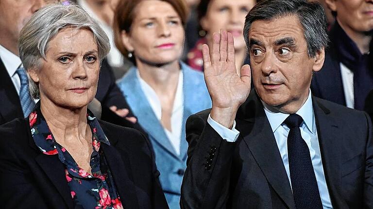 FILES-FRANCE2017-VOTE-RIGHT-WING       -  François Fillon mit seiner Frau Penelope