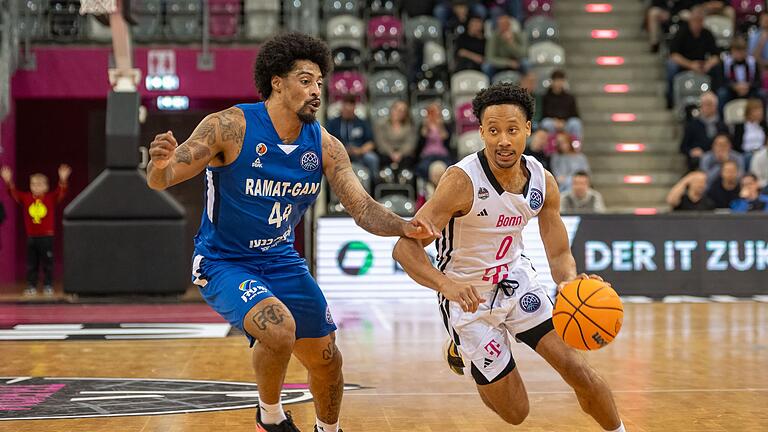 Darius McGhee - Darius McGhee war in Chemnitz nicht zu stoppen und stellte einen Bundesliga-Rekord auf. Darius McGhee - Darius McGhee war in Chemnitz nicht zu stoppen und stellte einen Bundesliga-Rekord auf.