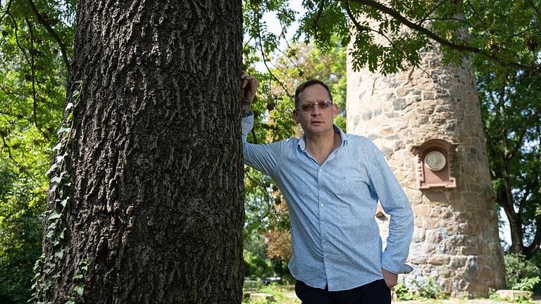 Clemens Meyer - Schriftsteller       -  Clemens Meyer steht mit seinem neuen Roman auf der Longlist des Deutschen Buchpreises (Foto: Produktion).
