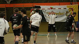 Handball NHV       -  Mit einem 24:22-Sieg gegen die DJK Waldbüttelbrunn startete der MHV Schweinfurt erfolgreich in die Rückrunde der Handball-Bezirksoberliga und bleibt als Tabellendritter weiter aussichtsreich dabei.