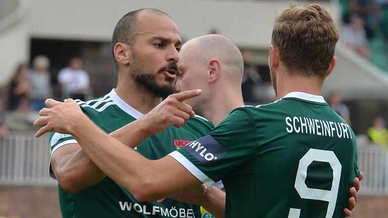 Da haben sich beim FC 05 zwei gesucht und gefunden: Meris Skenderovic (rechts) als Wegbereiter und Adam Jabiri als Vollstrecker.&nbsp;