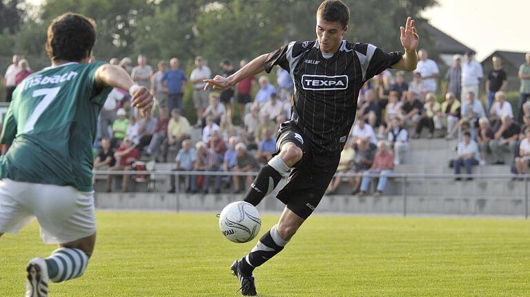 Am 25. August 2009 erzielte Stefan Piecha im Heimspiel gegen die SpVgg Ansbach sein erstes Tor in der Bayernliga für den TSV Großbardorf.