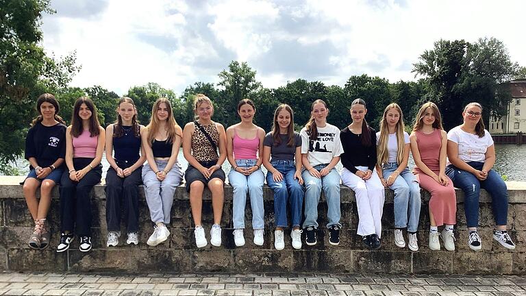 Auf dem Foto: Tutoren und Tutorinnen aus der 9. Jahrgangsstufe der Realschule Gerolzhofen in Schweinfurt.