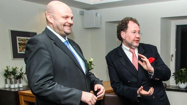 Da zeigten sie sich noch öffentlich als Freunde: Carlo Knauf (rechts) und der Präsident von Wacker Nordhausen, Nico Kleofas, im Jahr 2017.