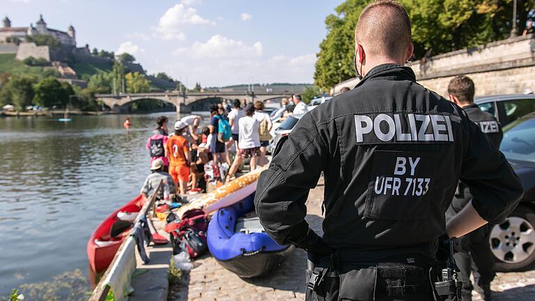 Die Polizei stoppte eine Protestaktion am Samstag in Würzburg.