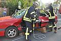 Mehrere Mitglieder der Freiwilligen Feuerwehren aus Gernach, Stammheim und Lindach zeigten bei einer Schauübung in überörtlicher Zusammenarbeit, wie Verletzte geborgen werden.&nbsp;