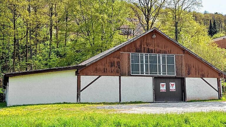 Die ehemalige Wernfelder Dreschhalle soll in die Liste der für den Erhalt kultureller und bauhistorisch wertvoller Einrichtungen im Stadtteil Wernfeld aufgenommen und dann auch finanziell unterstützt werden.