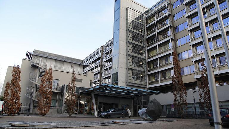 Das Leopoldina-Krankenhaus in Schweinfurt ist eines der großen Schwerpunkt-Krankenhäuser in der Region und mit über 2000 Mitarbeitern einer der großen Arbeitgeber.