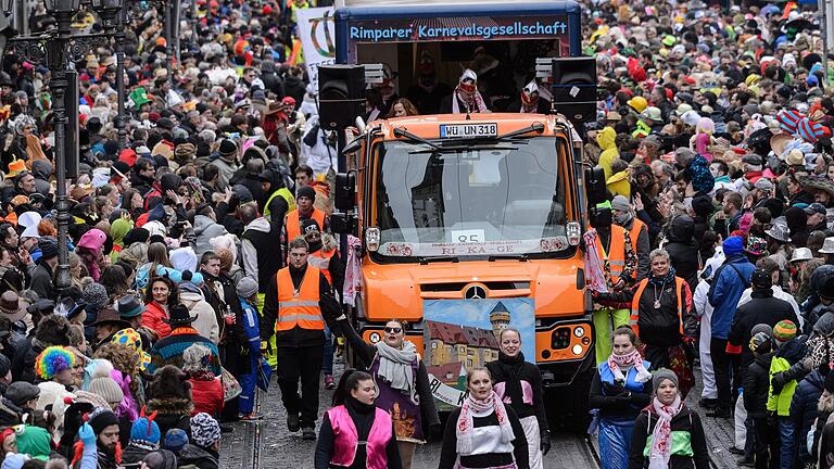 Seit dem Faschingszug 2018 hat sich in Rimpar viel verändert. Nach den Ausschreitungen im darauffolgenden Jahr wurde der Zug in diesem Jahr abgesagt.&nbsp;