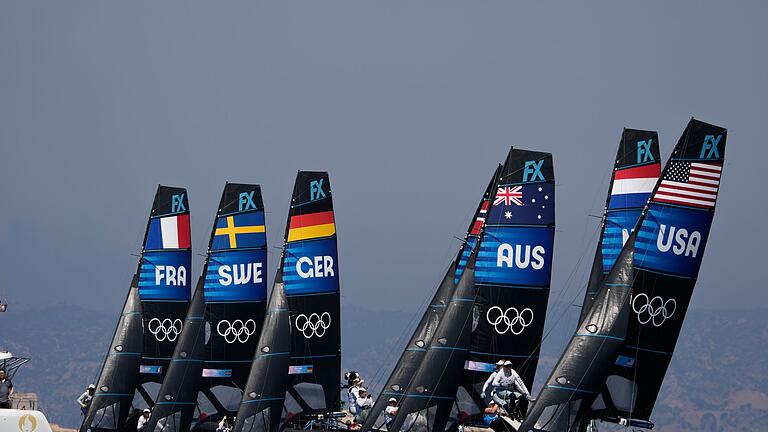 Paris 2024 - Segeln       -  Die Boote am Start des Medal Race.