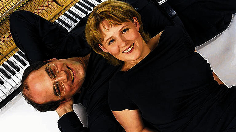 Klavierduo Schemann: Susanne und Dinis.