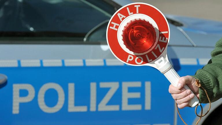 Die Polizei dokumentierte ein gefährliches Überholmanöver auf der A 3.