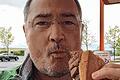 Roland Schmitt-Raisers letztes Leberkäsbrötchen vor dem Kiloklub. R. Schmitt-Raiser