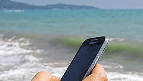 MediaSaturn bietet jetzt auch eigene Handytarife an. MediaSaturn bietet jetzt auch eigene Handytarife an.